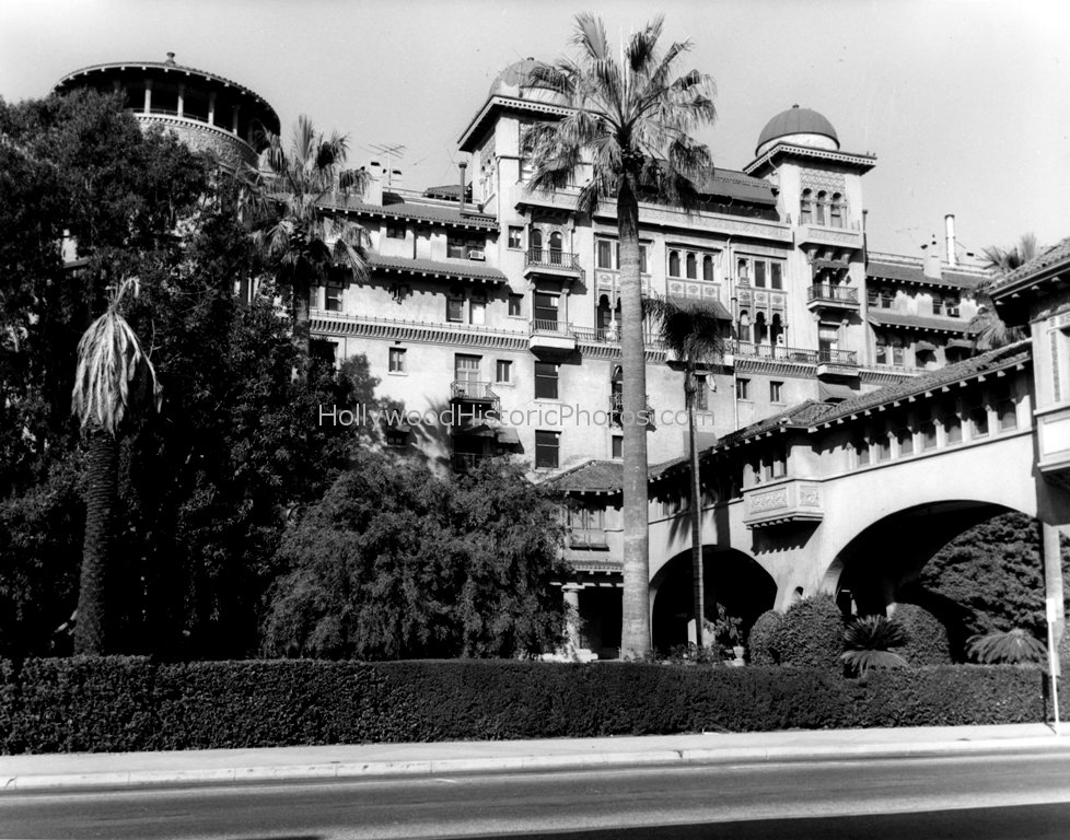 Pasadena Hotel Green 1961.jpg